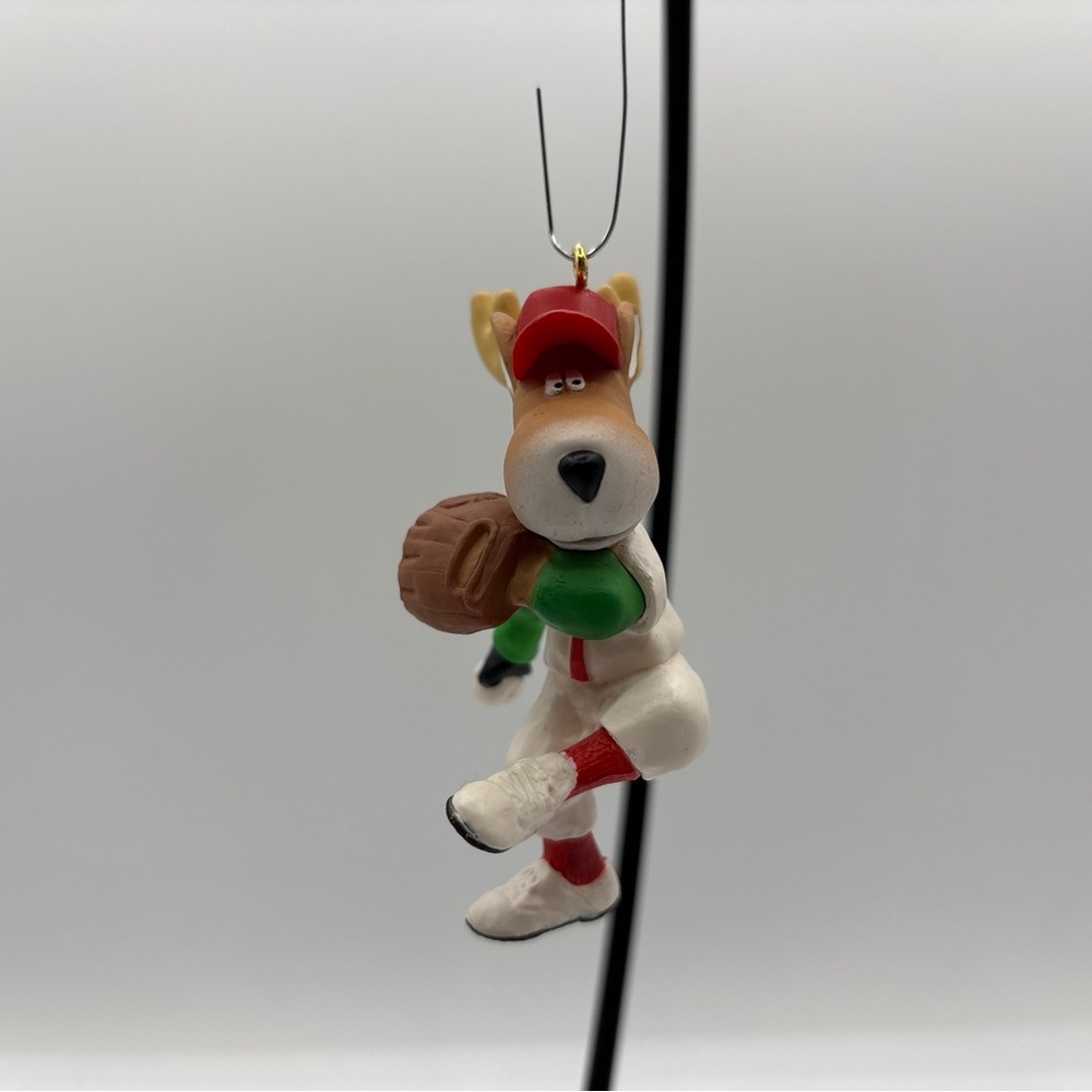 Hallmark Keepsake Ornament 1992 Donder 7th In The Reindeer Champs Series Vintage